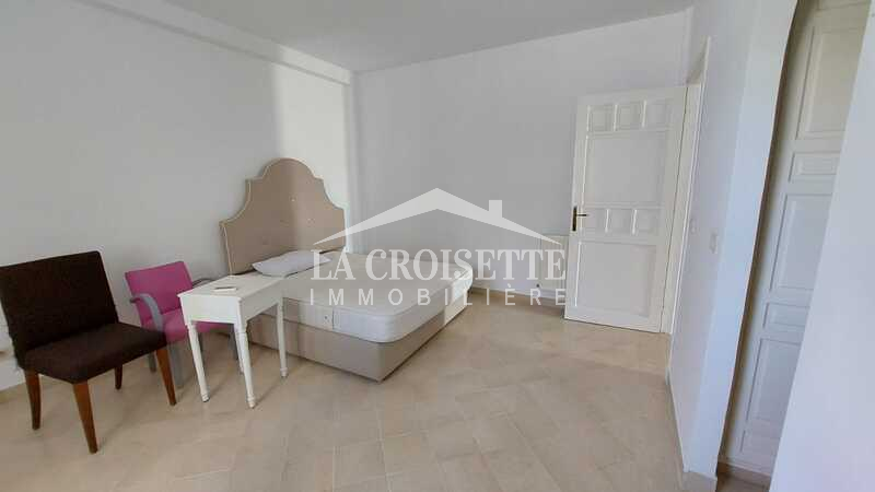 Appartement S+4 avec jardin et terrasse à La Marsa